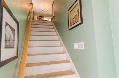 110 Smith St unit 4, Lowell, MA 01851 - photo 3
