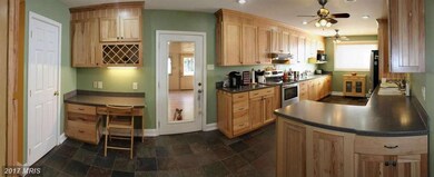 10100 Marguerita Ave, Glenn Dale, MD 20769 - photo 6