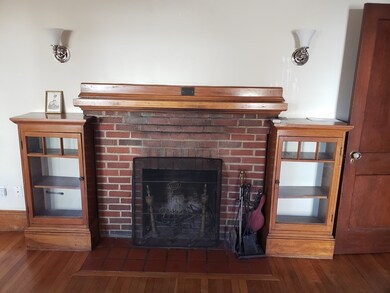 17 Edgecliff Rd unit 1, Watertown, MA 02472 - photo 2