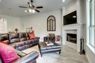 238 Buckeye Dr, Weatherford, TX 76086 - photo 7