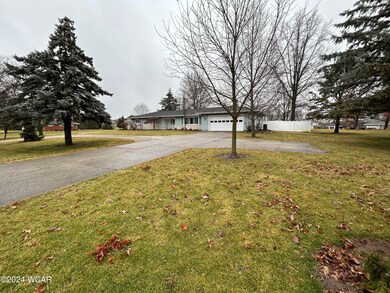 1109 Glynwood Rd, Wapakoneta, OH 45895 - photo 3