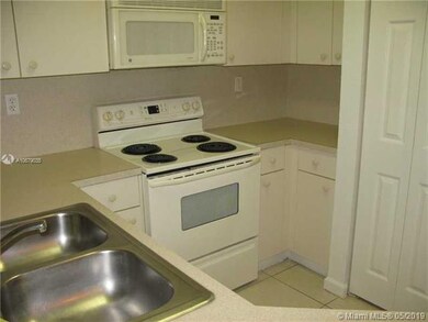 6584 Catalina Ln, Tamarac, FL 33321 - photo 7