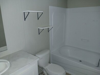 3803 Highway 180 E Trlr 26 unit 26, Mineral Wells, TX 76067 - photo 4