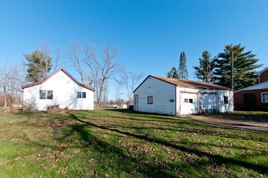25 W La Salle Ave, Barron, WI 54812 - photo 3