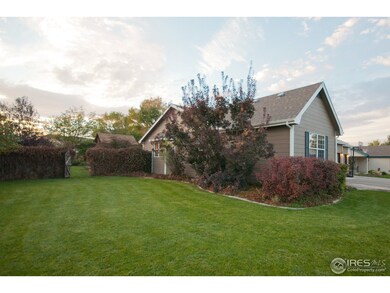 Private corner lot