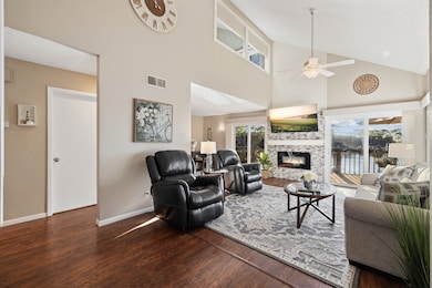 659 Davis Rd, League City, TX 77573 - photo 5