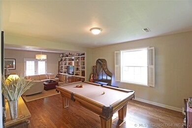 2340 London Ln, Bartlesville, OK 74006 - photo 2