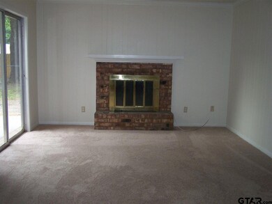 2811 2811 Lisa Ln, Tyler, TX 75701 - photo 3