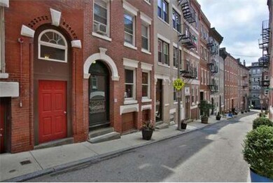 23 Margaret St unit 4, Boston, MA 02113 - photo 6