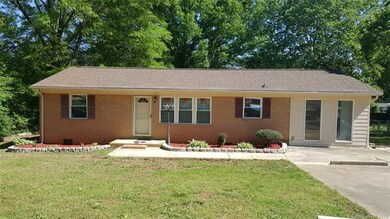 2329 Maplewood Dr, Gastonia, NC 28052 - photo 3