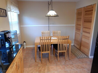 Kitchen b