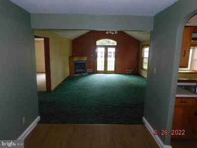 10 Maplewood Ave, Penns Grove, NJ 08069 - photo 6