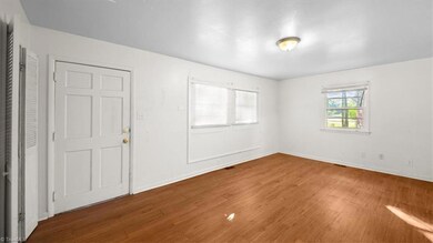 1604 W Meadowview Rd, Greensboro, NC 27403 - photo 5