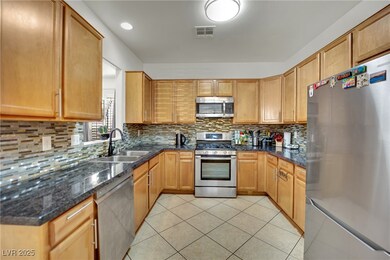 6430 Jackrabbit Run Ave, Las Vegas, NV 89122 - photo 4