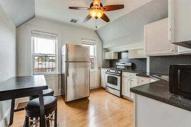 202 Shippen St unit 3, Weehawken, NJ 07086 - photo 2