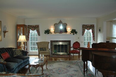 11 Birchwood Ct, Albany, NY 12211 - photo 6