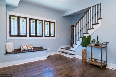Absolutely stunning foyer entry!!! Look at the bea