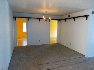 8_Dining Room