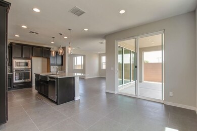 007_Dining Room