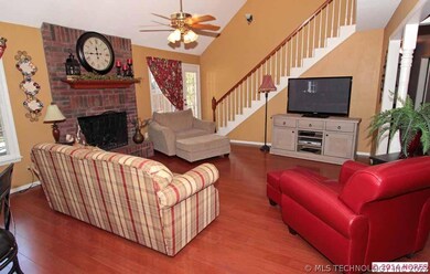 518 Glencoe Cir, Claremore, OK 74017 - photo 2