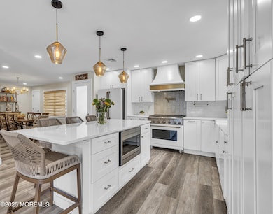 25 Glenview kitchen