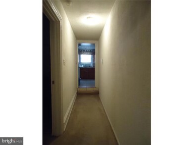 358 E Hector St unit 1ST FL, Conshohocken, PA 19428 - photo 5