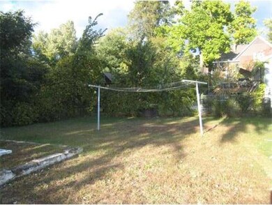 154 Prospect St, Chicopee, MA 01013 - photo 4