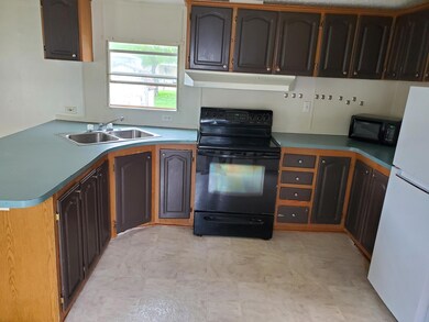 104 Stihl Ave, Circleville, OH 43113 - photo 3