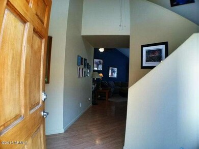010-ENTRY WAY