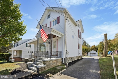 208 S Pennell Rd, Media, PA 19063 - photo 2