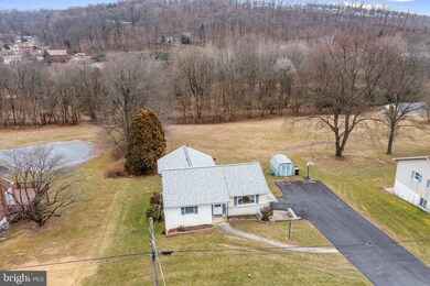 1636 S Main St, Bechtelsville, PA 19505 - photo 5