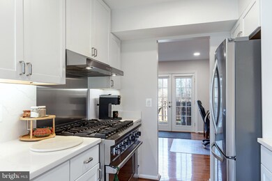 13418 Whaley Ct, Herndon, VA 20171 - photo 7