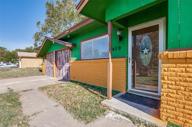 409 Roberts Cir, Arlington, TX 76010 - photo 5