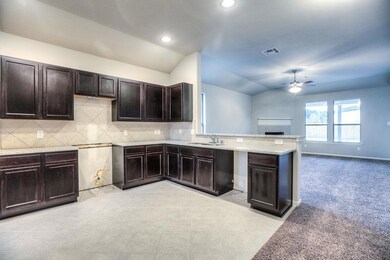 126 Shadow Springs Trail, Magnolia, TX 77354 - photo 3