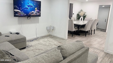 326 N 39th Dr, Phoenix, AZ 85009 - photo 7