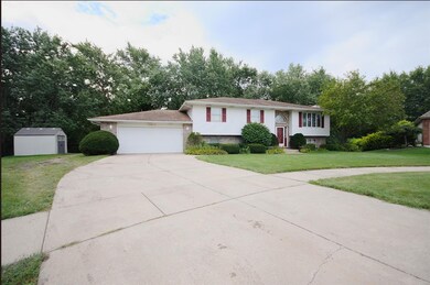 10030 Buchanan Ct, Crown Point, IN 46307 - photo 3
