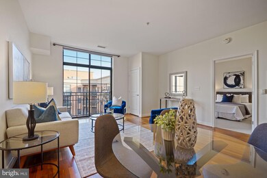 Atlas unit 914, Washington, DC 20037 - photo 5