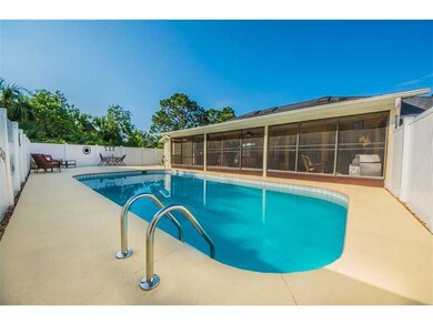 Swimming Pool/Hot Tub/Sauna.