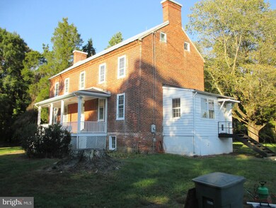 10805 Dumfries Rd, Manassas, VA 20112 - photo 2