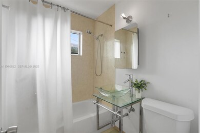 932 Moffett St unit 5, Hallandale Beach, FL 33009 - photo 7