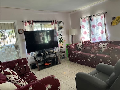 1010 E Stockton Ave, Compton, CA 90221 - photo 5