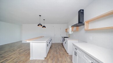 15025 La Brisa Rd, Victorville, CA 92392 - photo 6