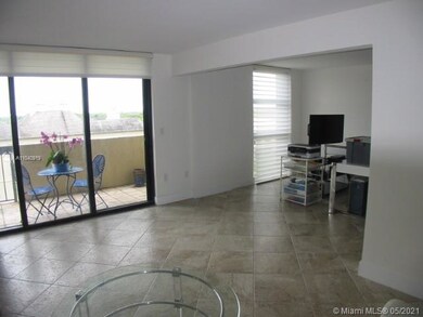 living room opened to 2nd bedroom, can be quickly 