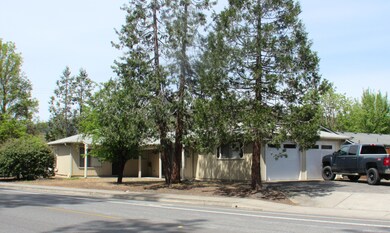 1212 SW G St, Grants Pass, OR 97526 - photo 2