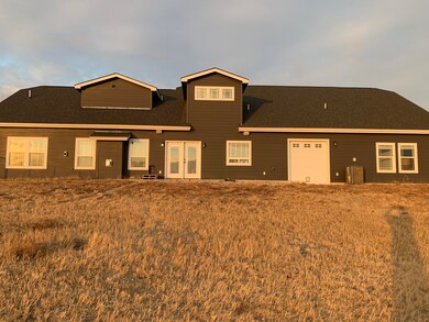 14768 Mortenson St, Williston, ND 58801 - photo 2