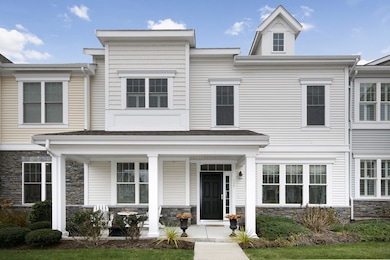 137 Whitaker Ln unit 137, Hingham, MA 02043 - photo 2