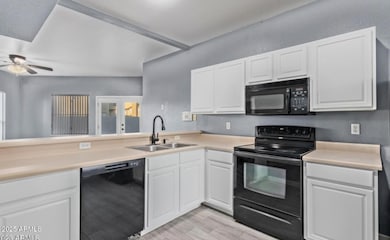 280 S Elizabeth Way unit 14, Chandler, AZ 85225 - photo 4