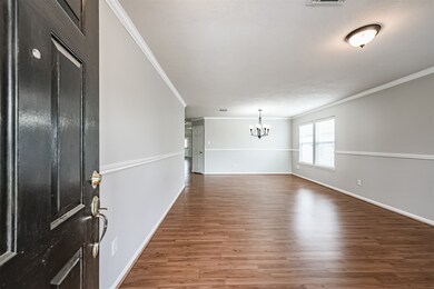 10303 Hinesburg Ct, Houston, TX 77075 - photo 2