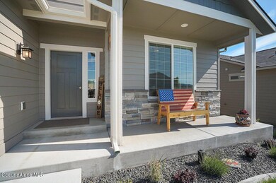 004-3950NArrowleafLoop-PostFalls-ID-8385
