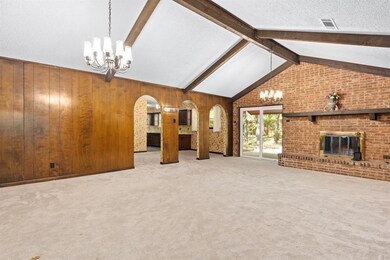 2834 Summerdale Dr, Hurst, TX 76054 - photo 7